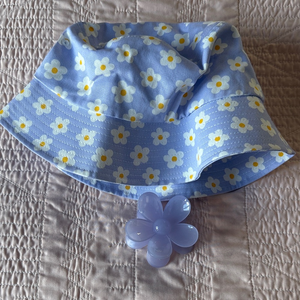 Ulta Beauty Kids Blue Daisy Hat